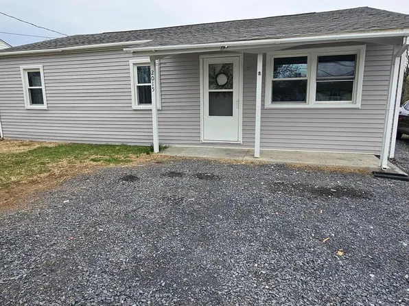 2015 Senseny Rd, Winchester, VA 22602