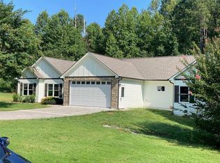 13 Moonlight Dr SE, Acworth, GA 30102