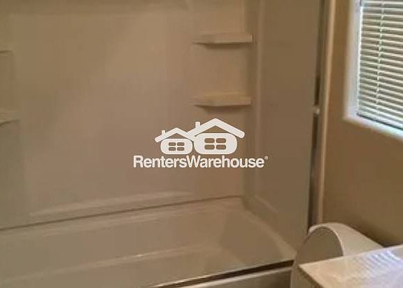 2nd image of 554 Brinkburn Point Ave