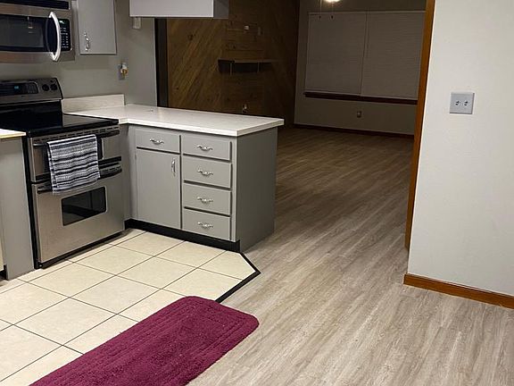3rd image of 5318 Whiteway Dr #5318