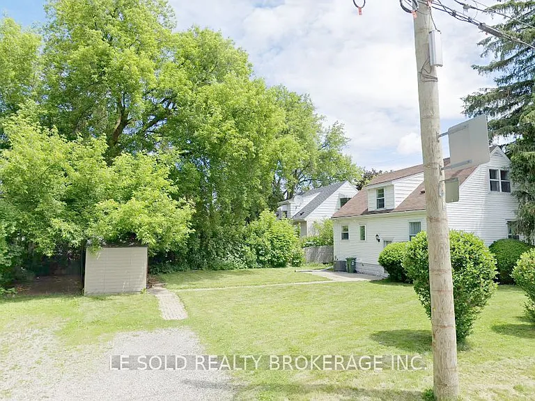 112 Leland St #BASEMENT — Photo 1