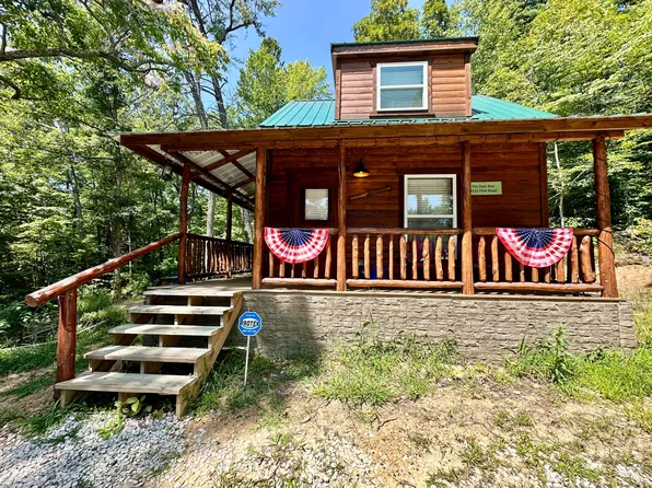 3515 Pilot Rd, Stanton, KY 40380