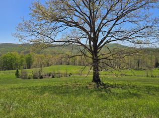 559 Pleasant Shade Ln, Monterey, TN 38574