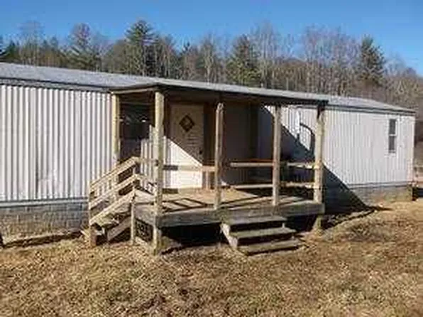 6084 Floyd Pike, Dugspur, VA 24325