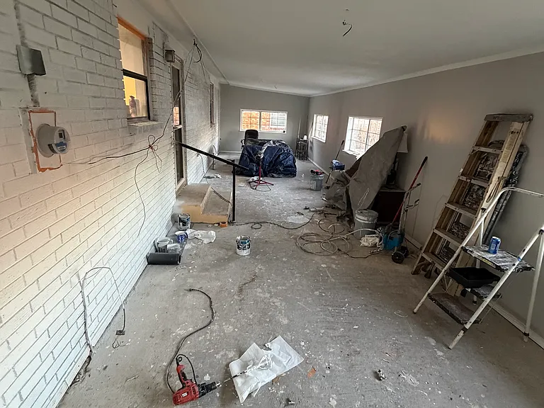 308 N Illinois St — Photo 8