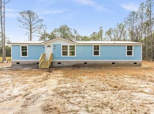168 Stocking Head Rd, Rose Hill, NC 28458