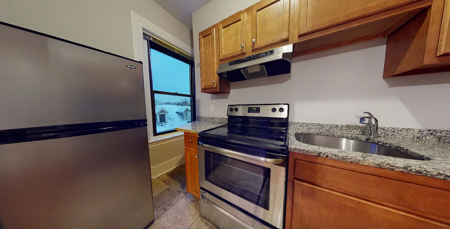 9 Sewall Ave — Photo 2