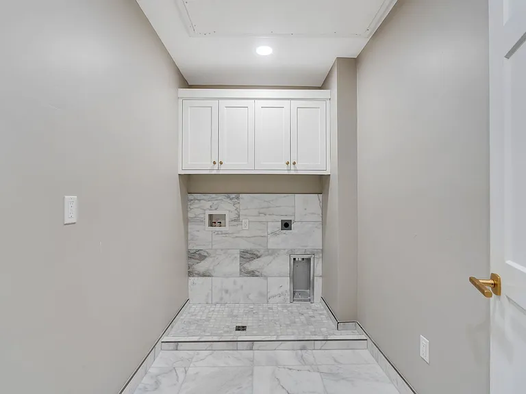 Jocelyn Court Townhomes — Photo 23