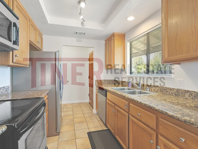 5807 Filbert Ave — Photo 12