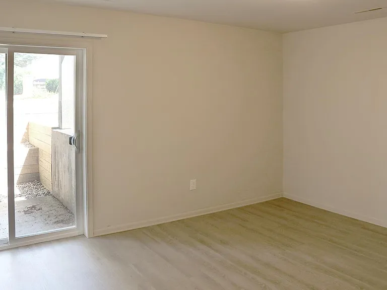 The Uptowne Apartments — Photo 24