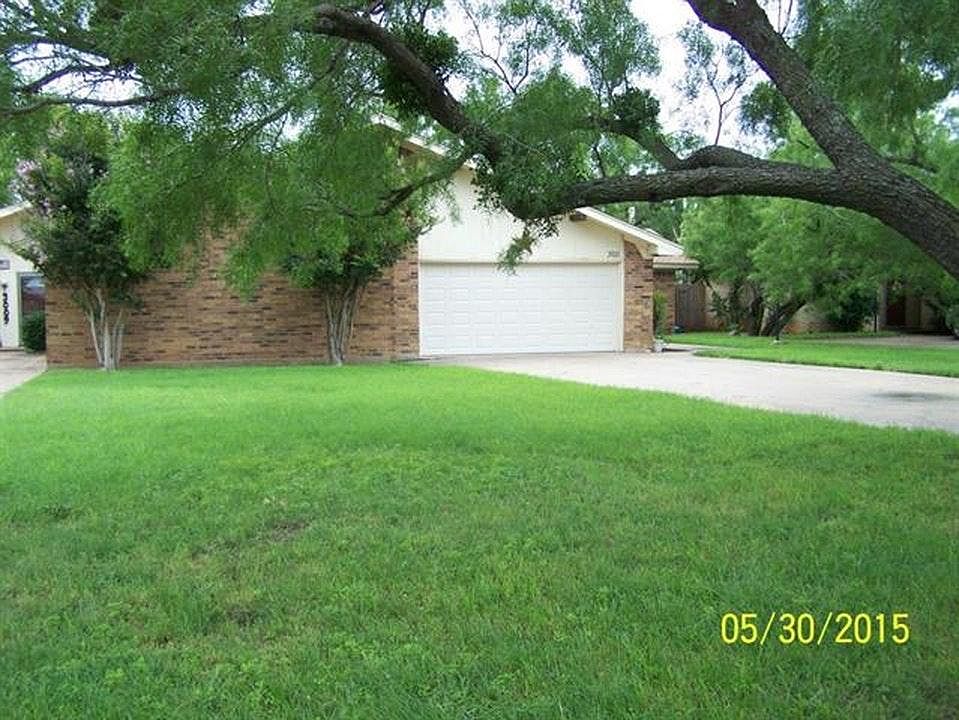 1st image of 3011 Curry Ln