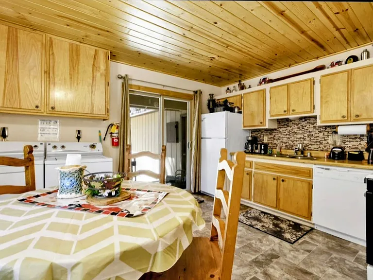 328 W Aeroplane Blvd — Photo 14
