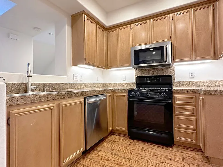 14 Vinca Ct — Photo 18