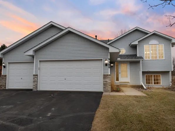 9388 Preserve Trl, Woodbury, MN 55125