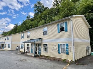 121 Citadel Dr APT 216, Cullowhee, NC 28723