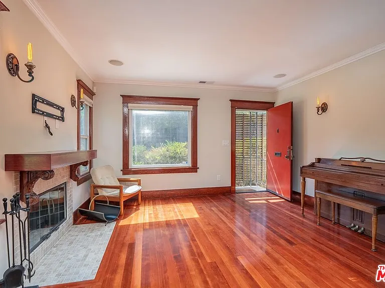 4253 Fountain Ave — Photo 21