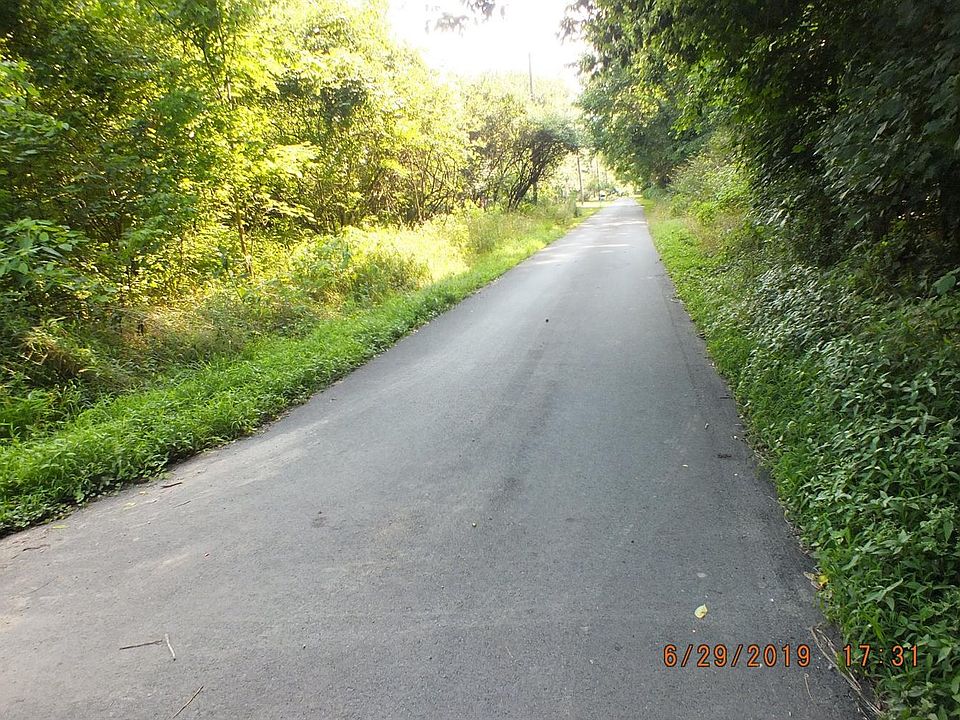 2nd image of 26 Dix Dr Lot 27