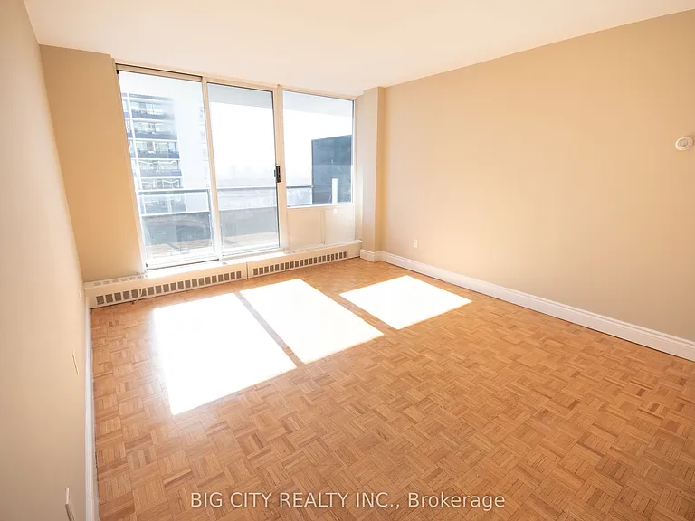 50 Cambridge Ave #22 — Photo 3