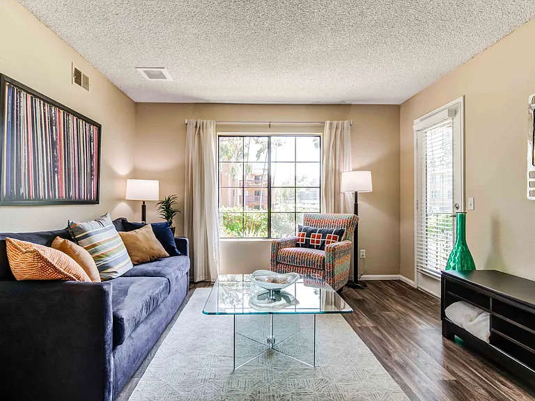Mirada at La Jolla Colony Apartments — Photo 5