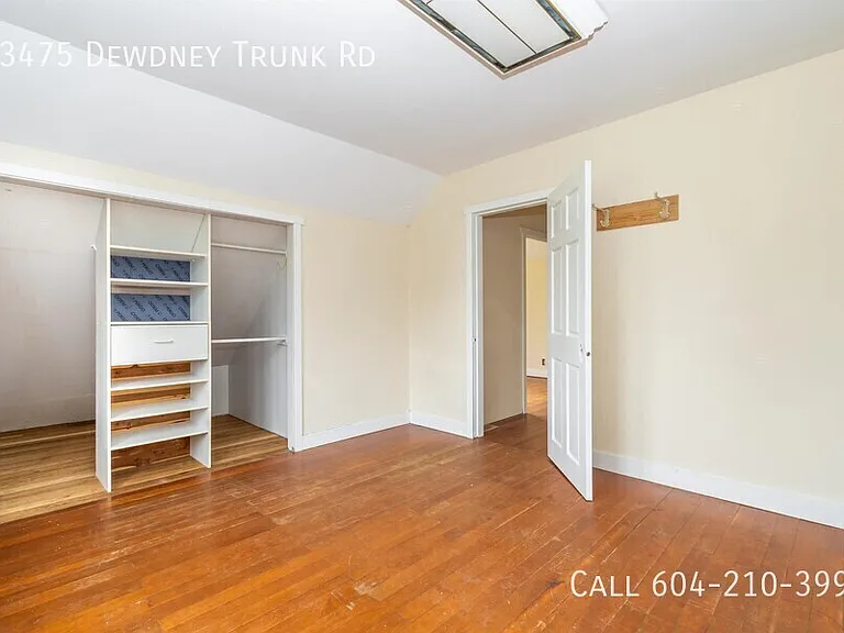 33475 Dewdney Trunk Rd — Photo 11