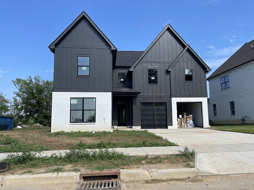 1st image of 3307 Sassafras Ln #1854