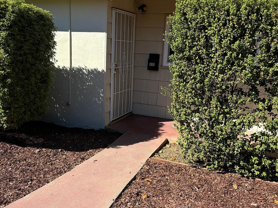 1st image of 535 Chiquita Ave
