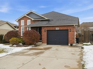 8409 Greenfield Cres, Niagara Falls, ON L2H3J8