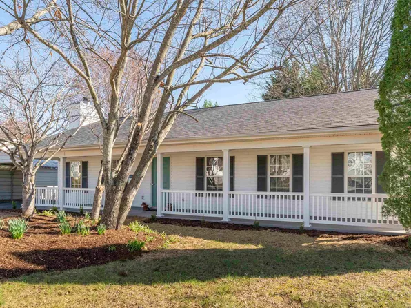 41 Ashburn Ln, Waynesboro, VA 22980