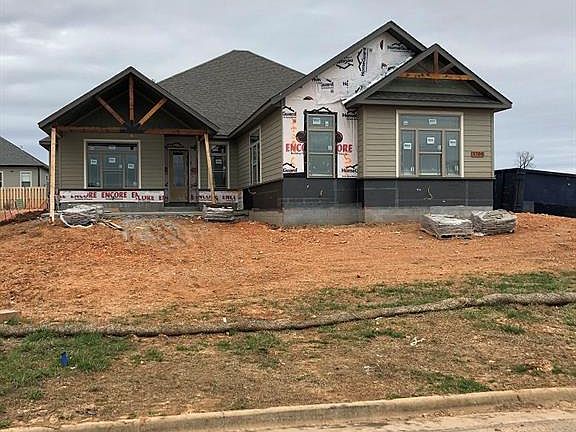 2nd image of 3700 Bear Tooth St