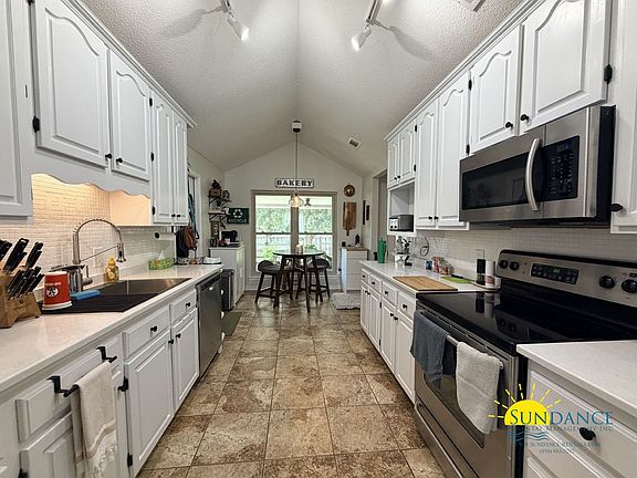 5th image of 541 E Timberlake Dr