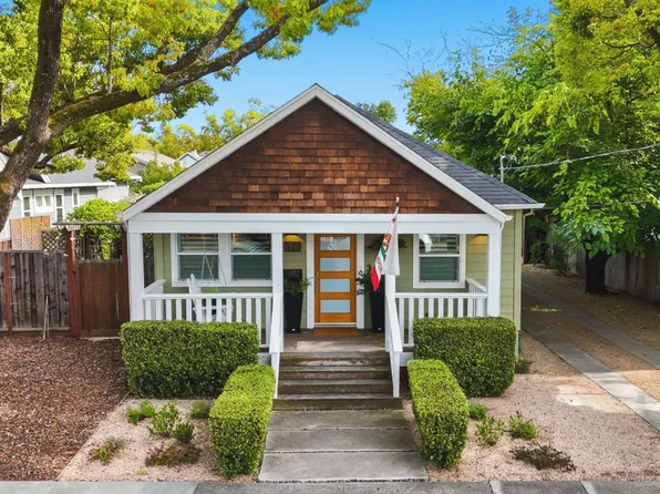 1711 F Street, Napa, CA 94459