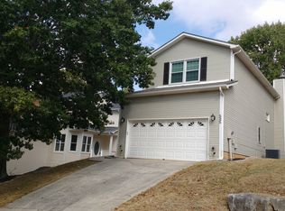 525 Farmingdale Rd SE, Huntsville, AL 35803