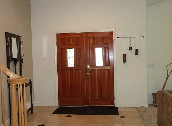5th image of 165 Sierra Ct