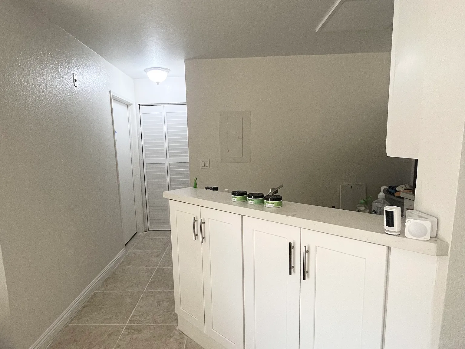 520 Elm Dr — Photo 2
