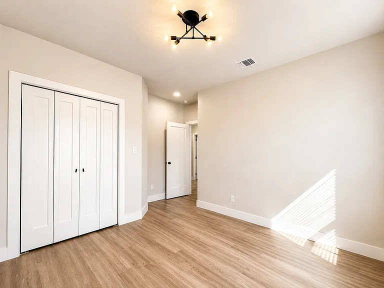 343 Porter St #101 — Photo 22