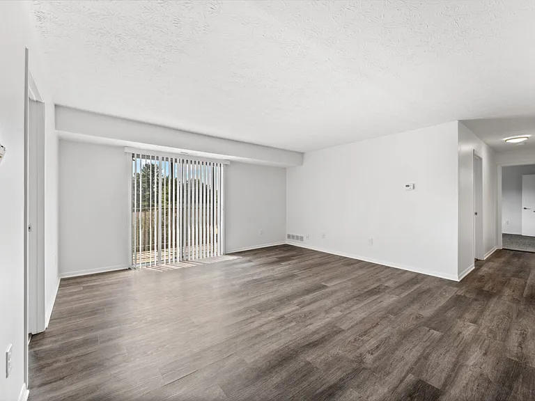 Pheasant Run Apartments — Photo 7