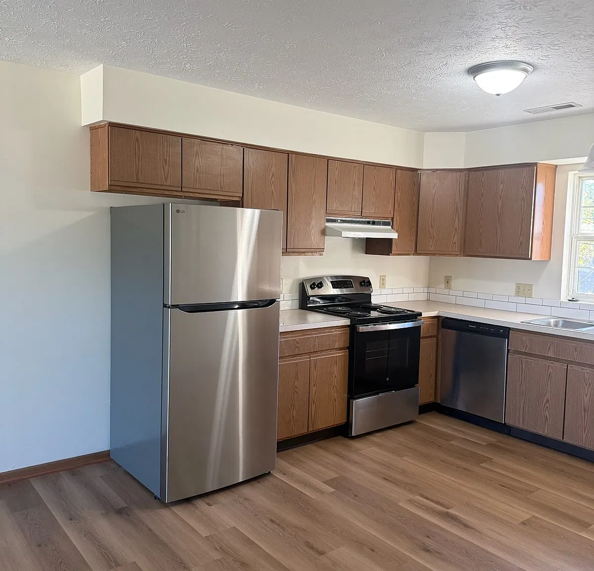 2 bed, 1.5 bath, 1500 sqft, $1,475 — Photo 2