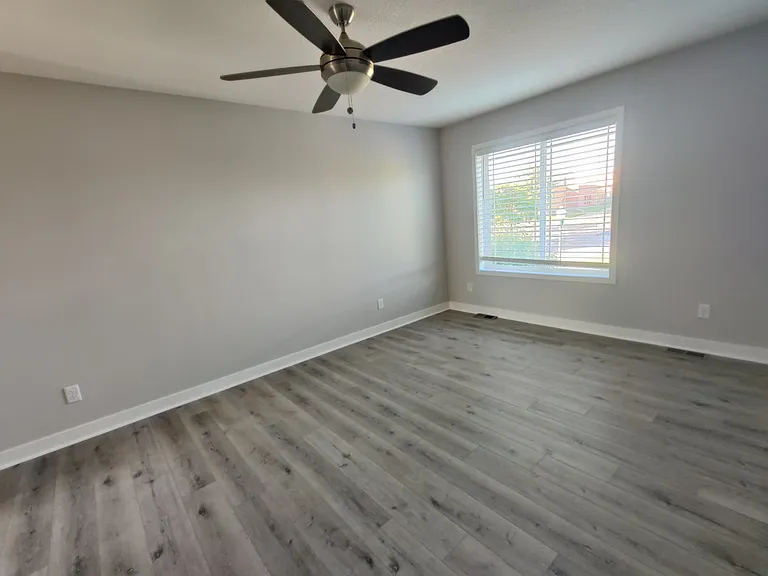 2768 Clover Ridge Dr — Photo 18