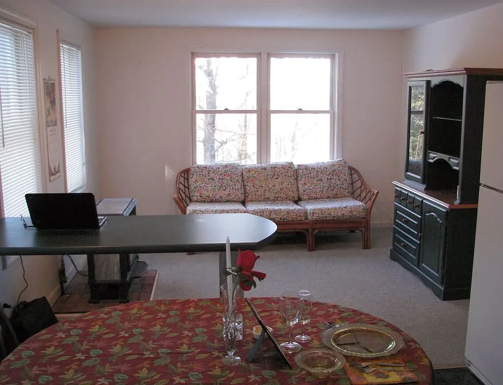 323 Old County Rd — Photo 1