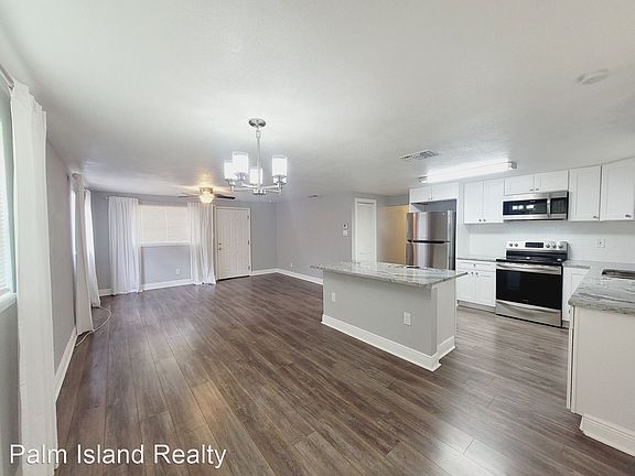 5th image of 17412 Darby Ln