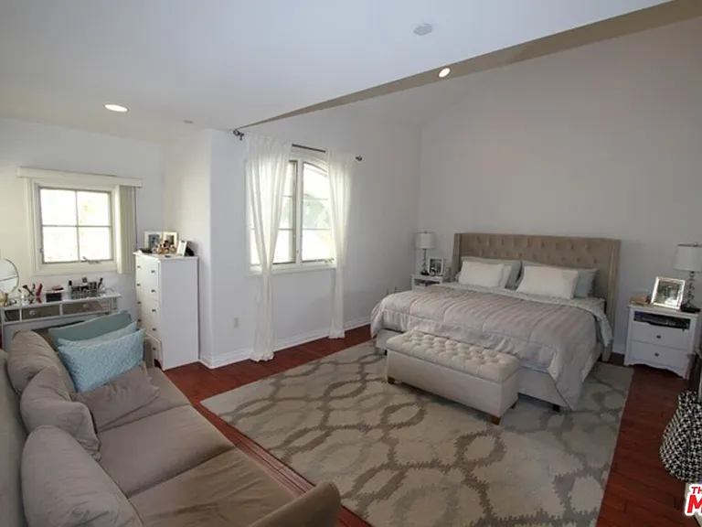 1120 21st St #1 — Photo 6