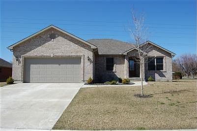 1st image of 115 Allison Ct