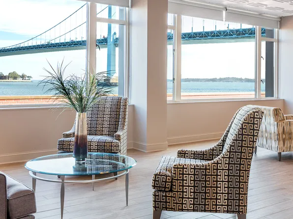 166-25 Powells Cove Boulevard image 32 of 33