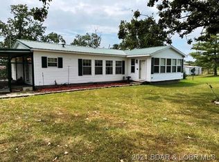 1520 Doc Ridgeway Dr, Macks Creek, MO 65786