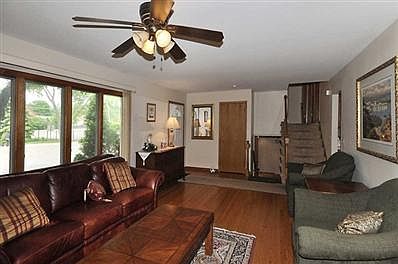 2nd image of 739 N Evergreen Ave