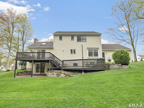 5th image of 40 Twin Oak Farm Road