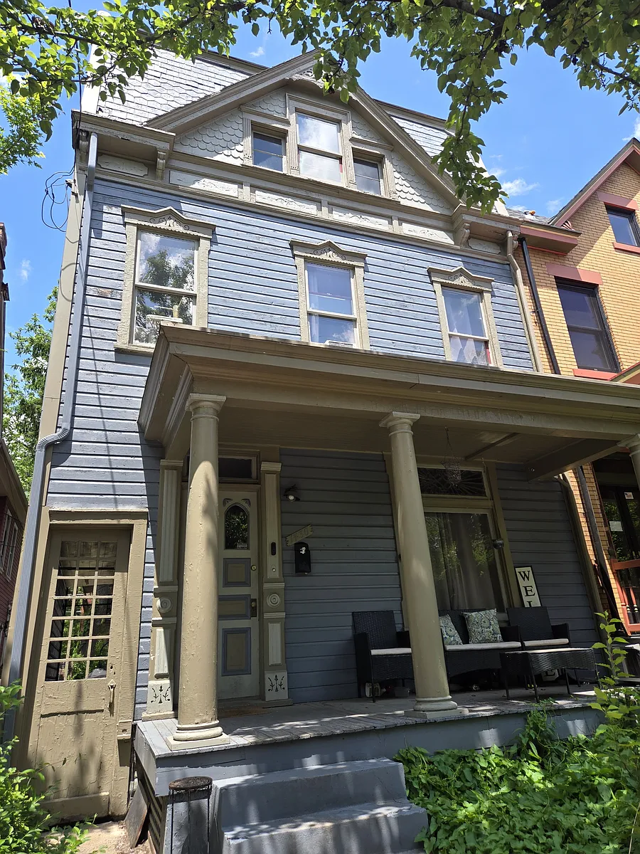 Building Photo - 1430 Sheffield St