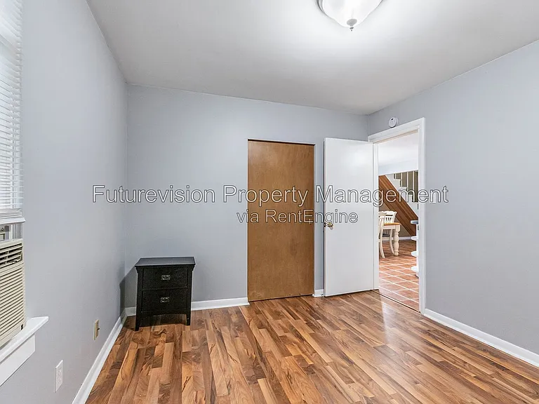 28 S Richmond Ave — Photo 21