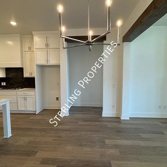 11104 NW 132nd St — Photo 16