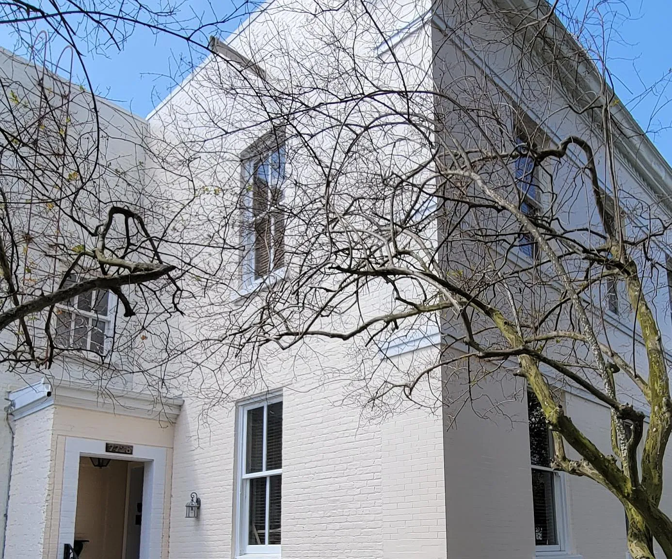 4 bed, 3.5 bath, 2500 sqft, $3,950 — Photo 1